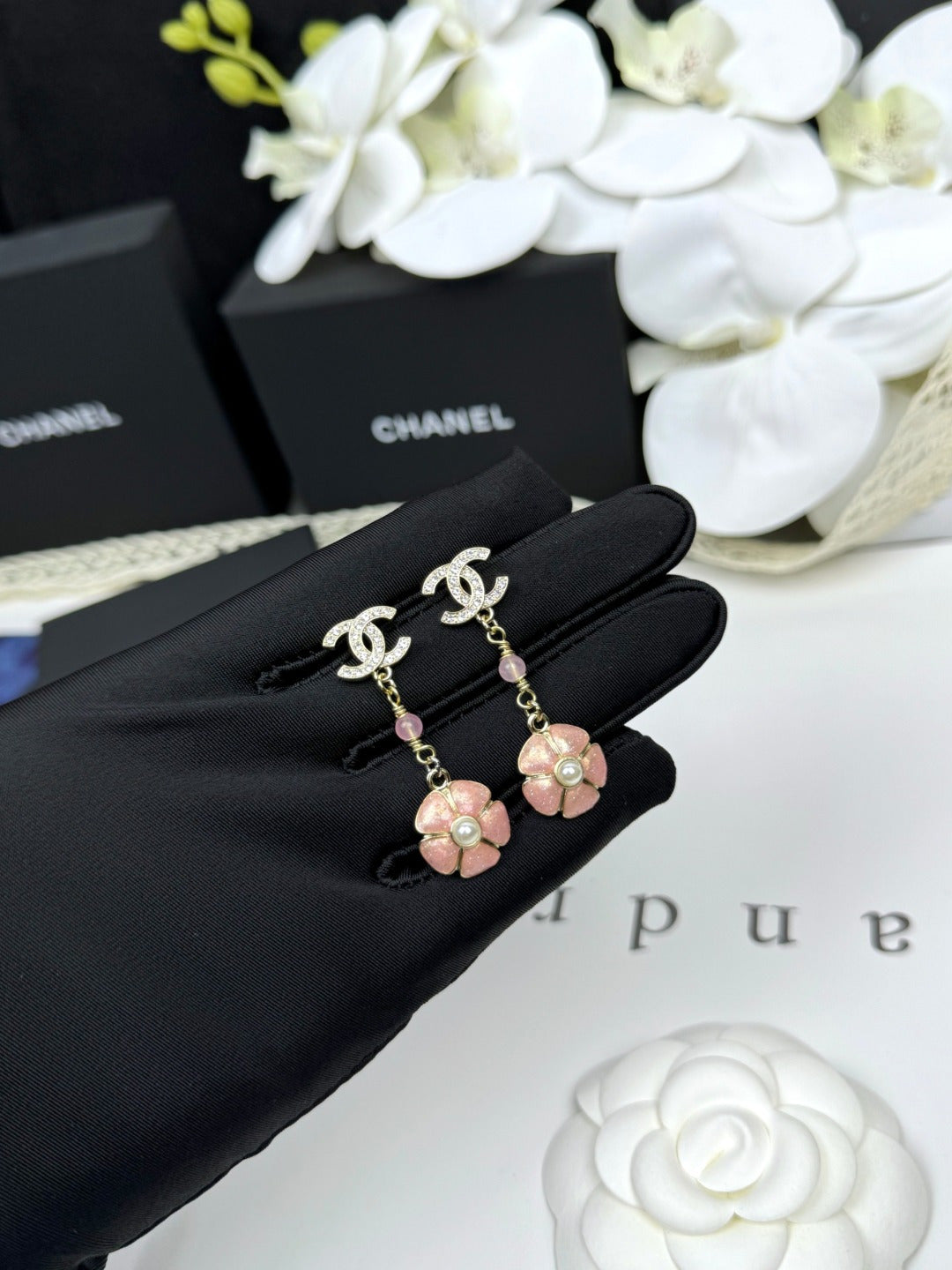 [Royal Top]26C Pink Camellia Enamel Pendant with Double C Earrings