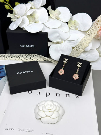 [Royal Top]26C Pink Camellia Enamel Pendant with Double C Earrings
