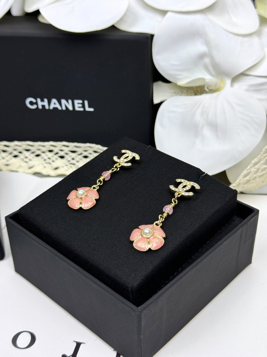 [Royal Top]26C Pink Camellia Enamel Pendant with Double C Earrings