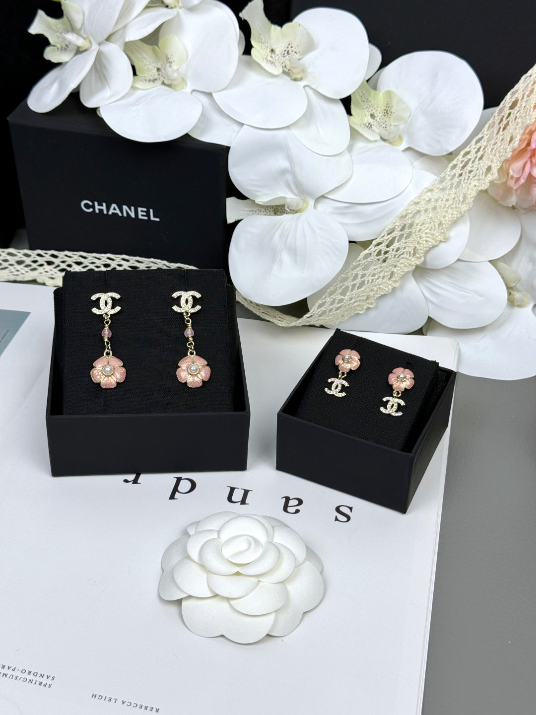 [Royal Top]26C Pink Camellia Enamel Pendant with Double C Earrings