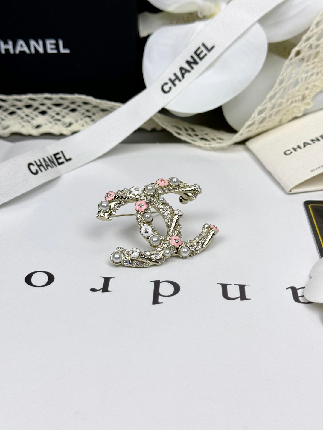 [Royal Top]26C Pink-White Enamel Ice Cream Cone Double C Brooch