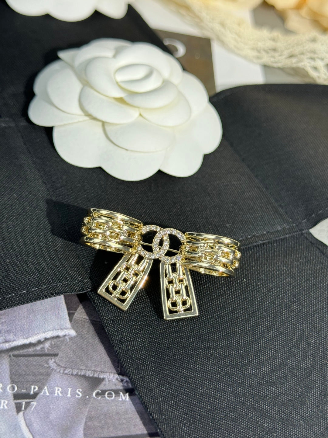 [Royal Top]25K Hollow Bow Brooch