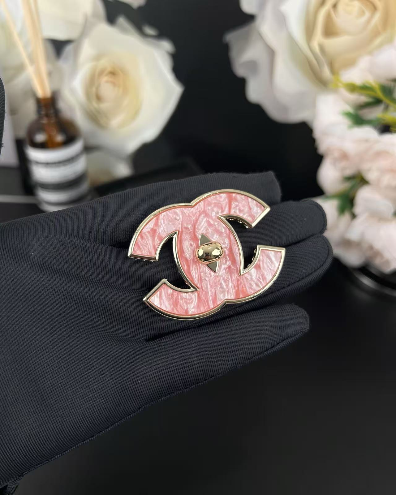[Royal Top]Pink Resin Classic Brooch 5cm