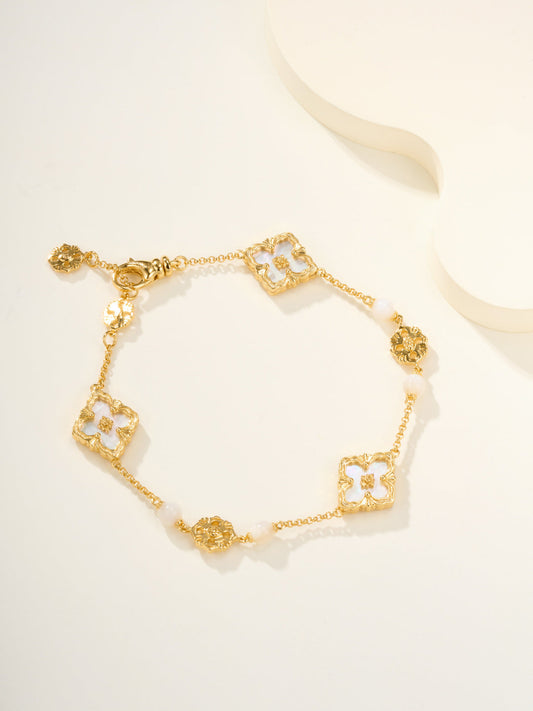 [Royal Top]B.C.L ENAMELED Three-Flower Bracelet（Trumpet)