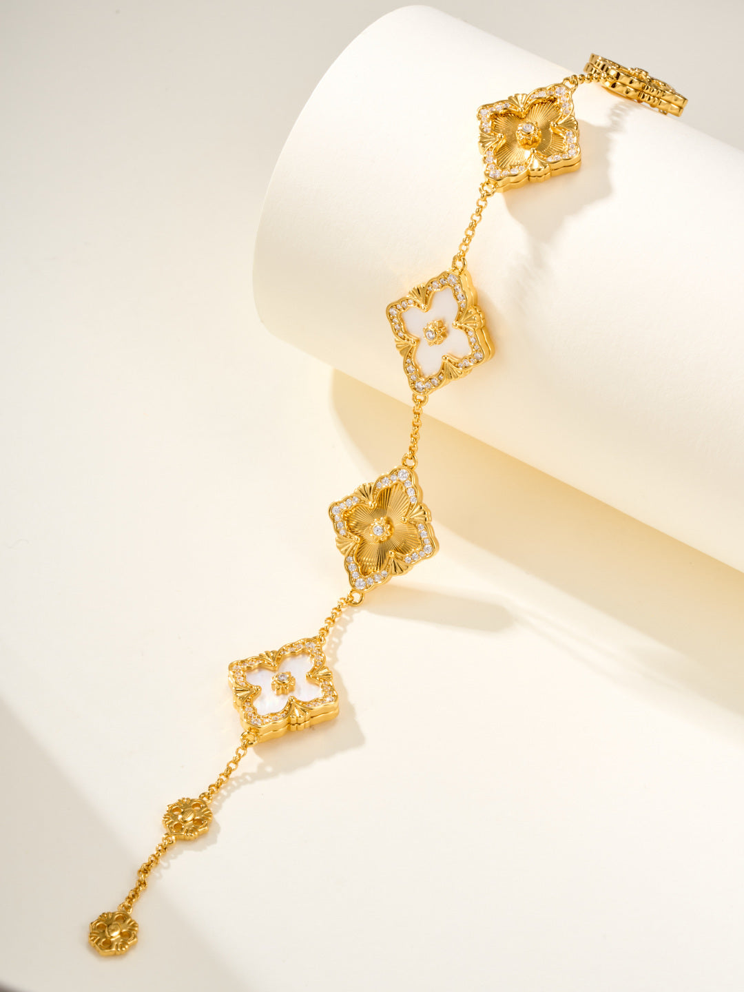 [Royal Top]B.C.L ENAMELED Five-Flower Bracelet（Various Colors) BIG SIZE
