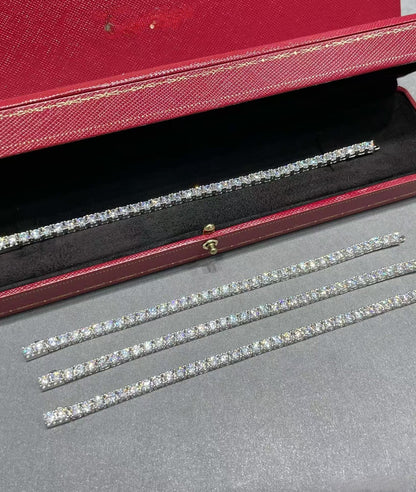 [Royal Top jewelrys]TENNIS BRACELET WITH FULL DIAMOND SETTING