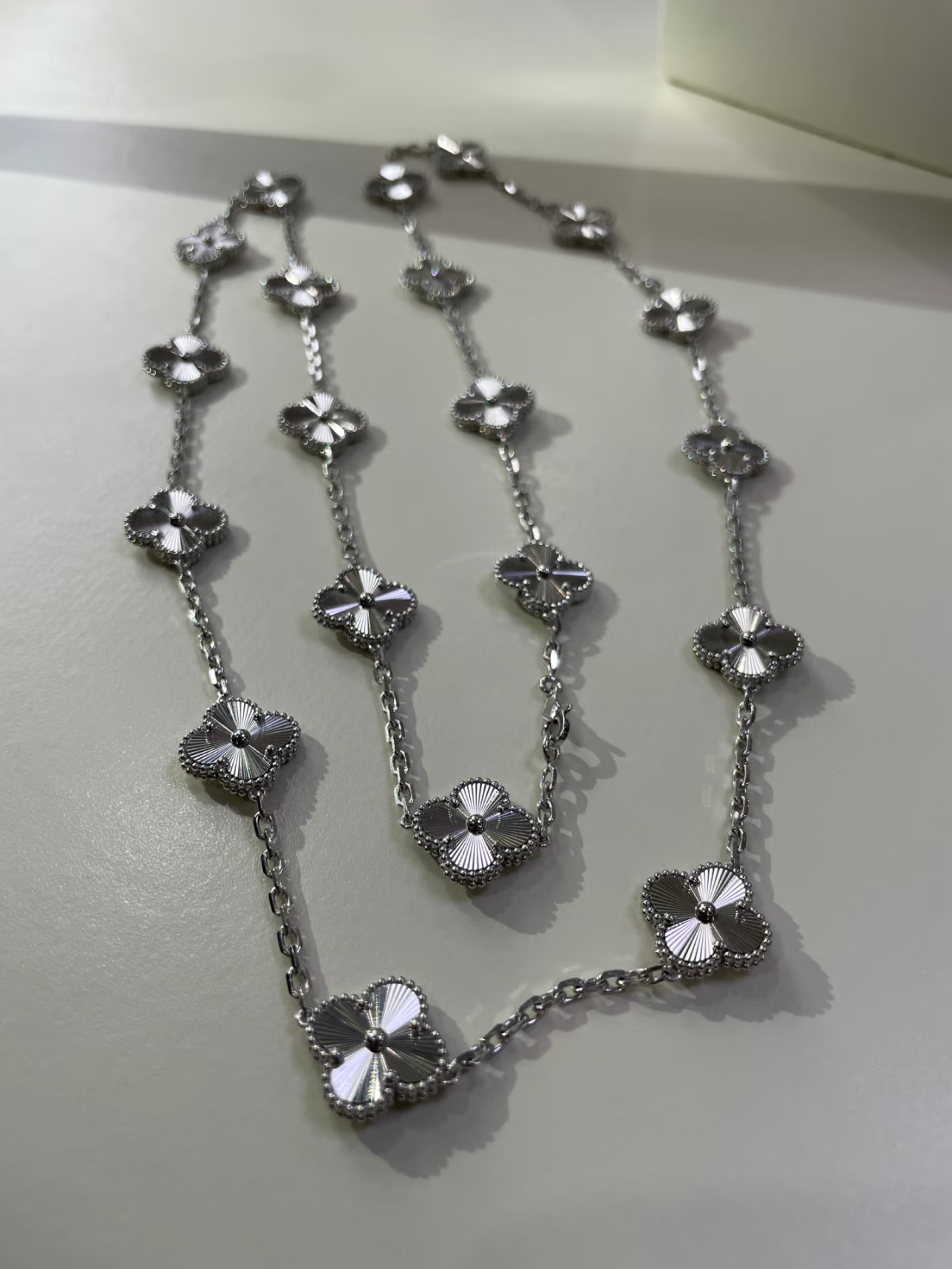 [Royal Top]CLOVER 20 MOTIFS SILVER LASER
