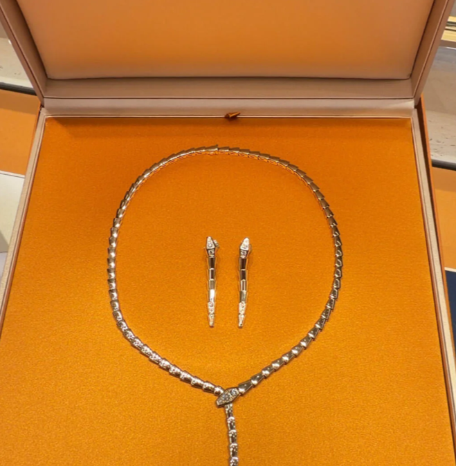 [Royal Top]NEW！SERPENT DIAMOND NECKLACE