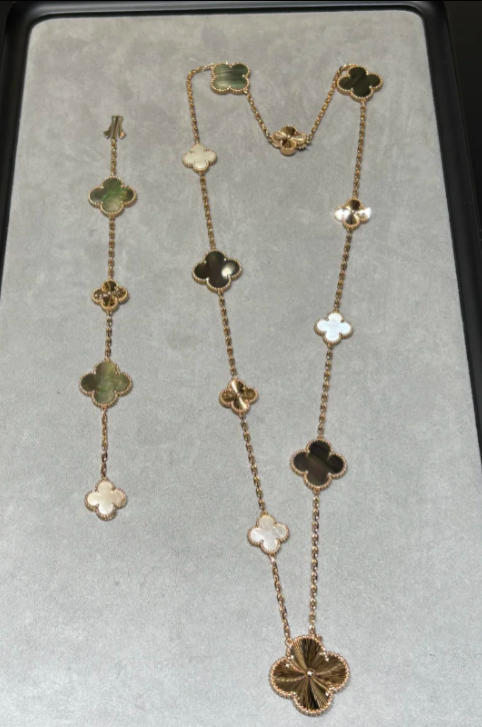 [Royal Top]DETACHABLE CLOVER 15(11+4) FLOWER SILVER NECKLACE SET