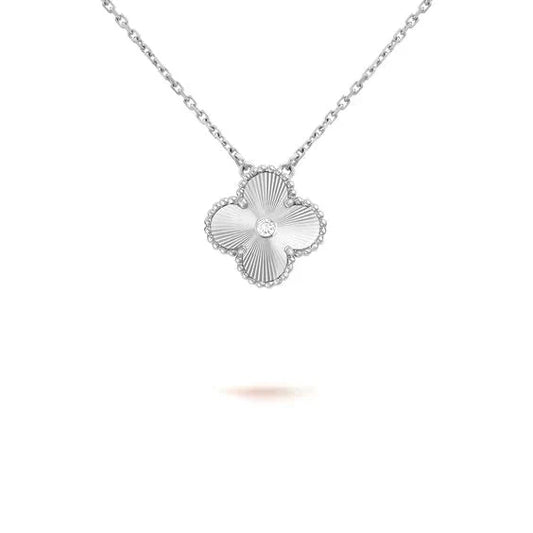 [Royal Top]CLOVER  15MM DIAMOND LASER NECKLACE SILVER