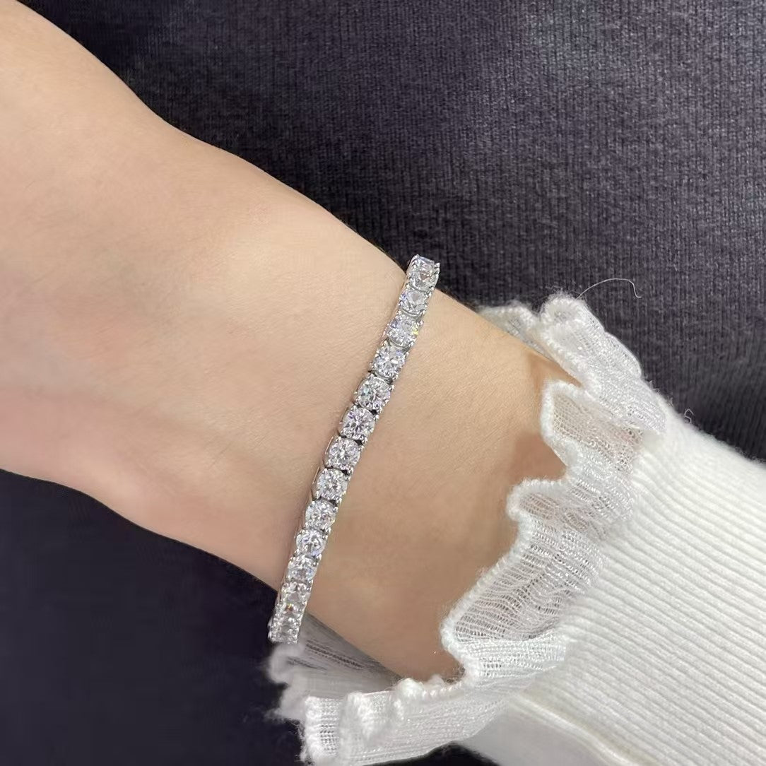 [Royal Top jewelrys]TENNIS BRACELET WITH FULL DIAMOND SETTING