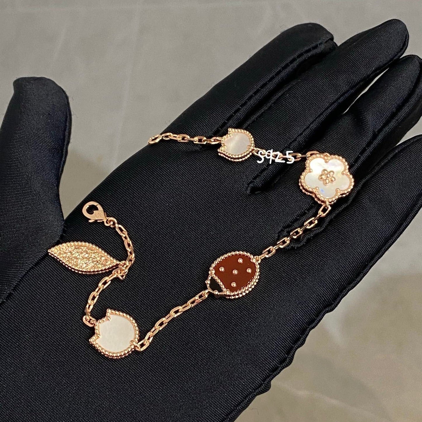 [Royal Top]LUCKY SPRING 5 MOTIF BRACELET