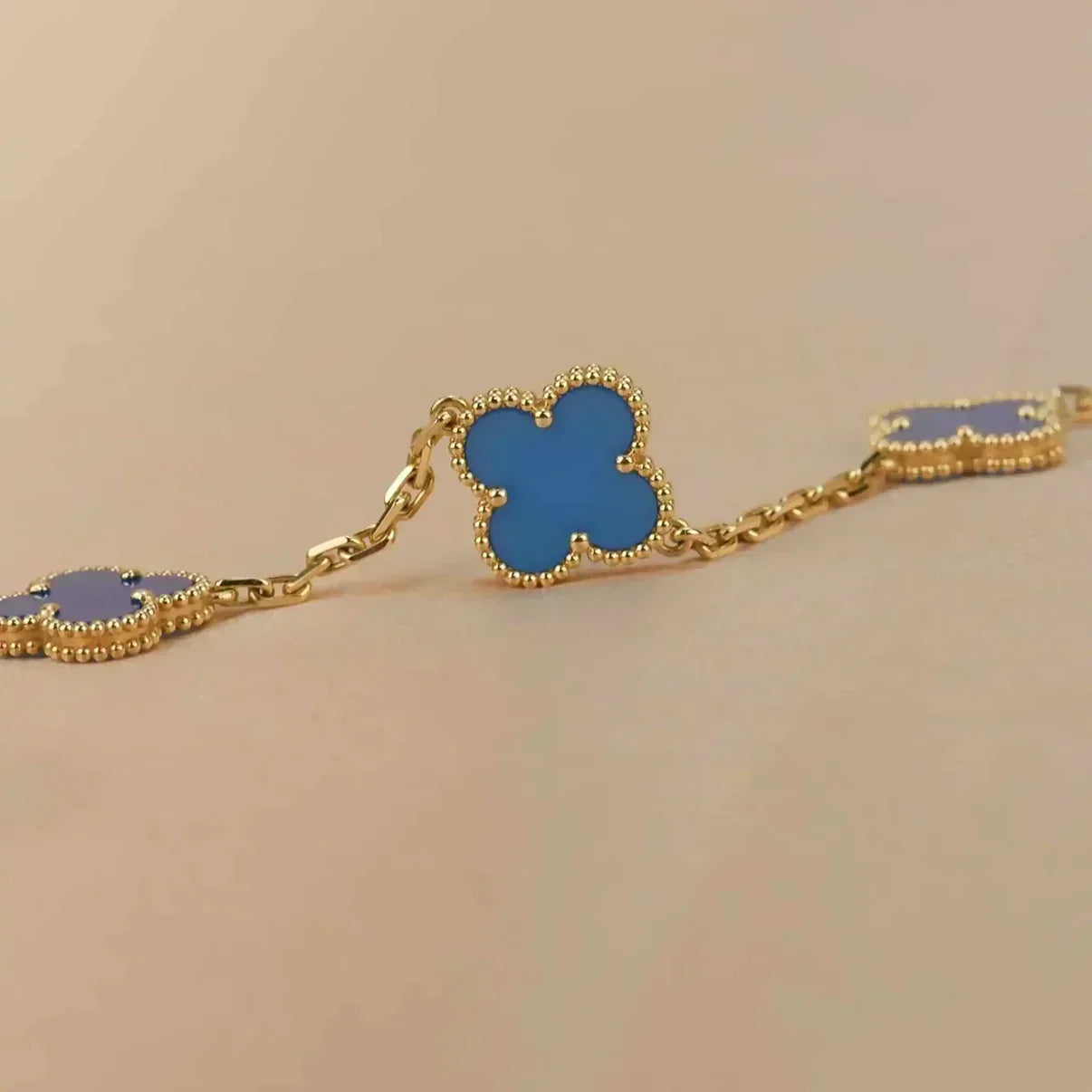 [Royal Top] CLOVER 5 MOTIF BLUE AGATE BRACELET COLLECTION