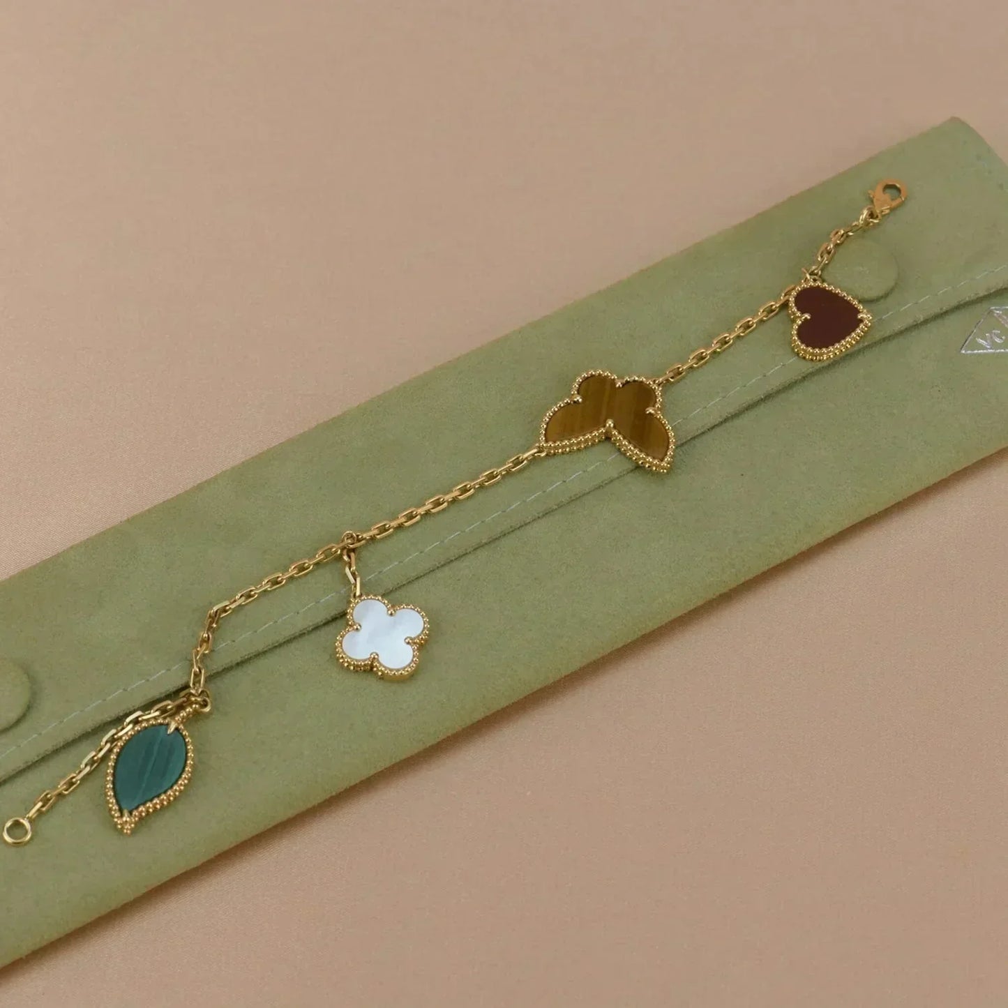 [Royal Top]LUCKY SPRING 5 MOTIF GOLD BRACELET