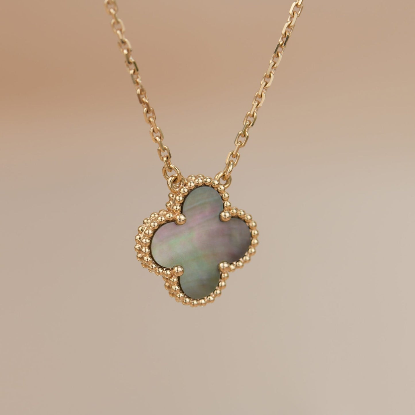 [Royal Top]CLOVER 15MM  GRAY MOTHER OF PEARL NECKLACE