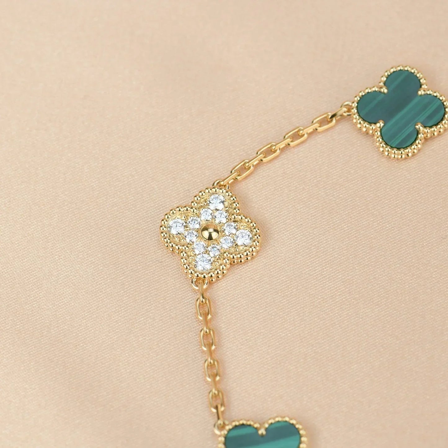 [Royal Top] CLOVER 5 MOTIF MALACHITE BRACELET COLLECTION