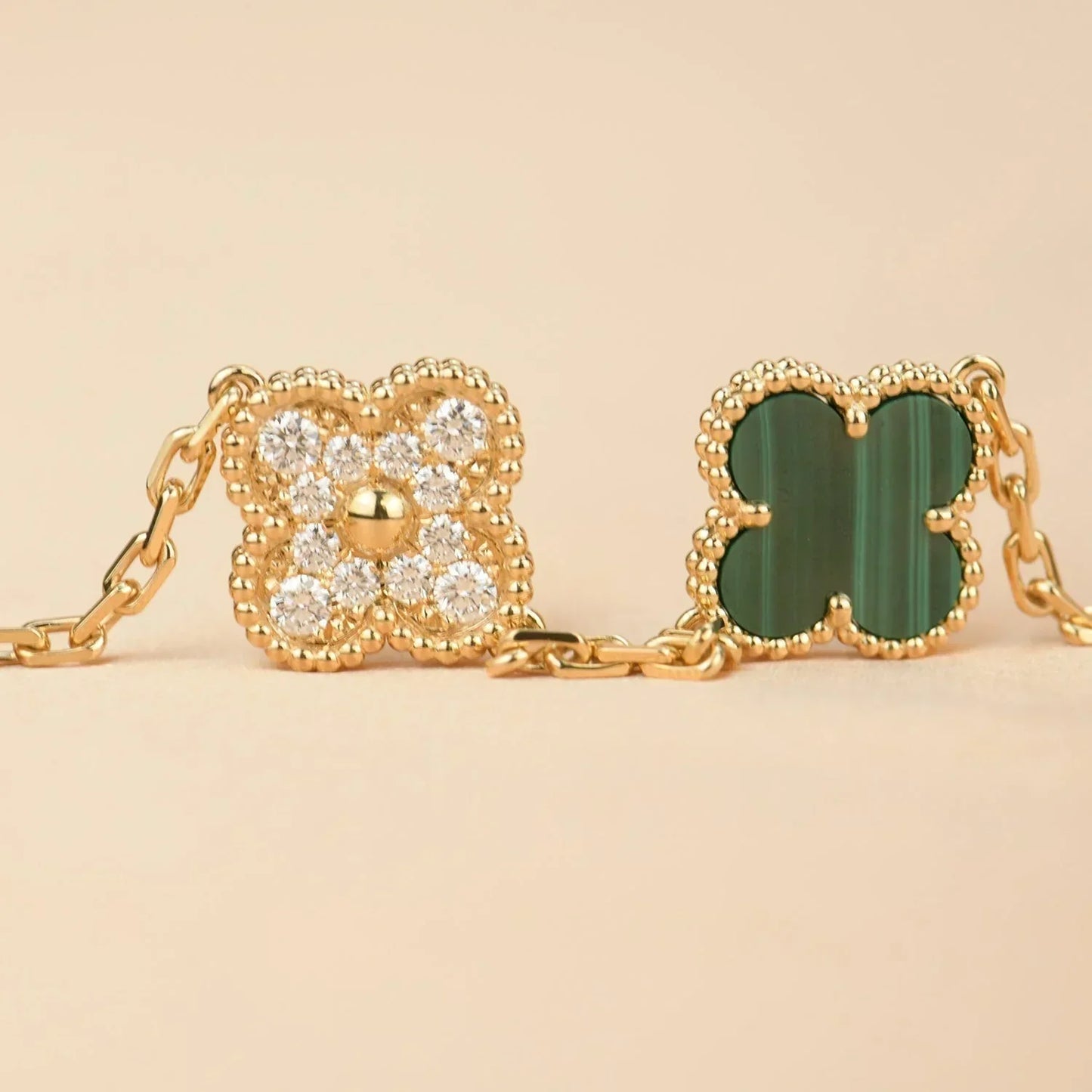 [Royal Top] CLOVER 5 MOTIF MALACHITE BRACELET COLLECTION
