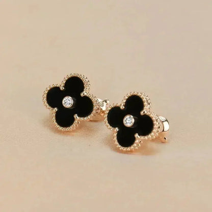 [Royal Top]CLOVER MEDIUM 1 MOTIFS ONYX DIAMOND EARRINGS