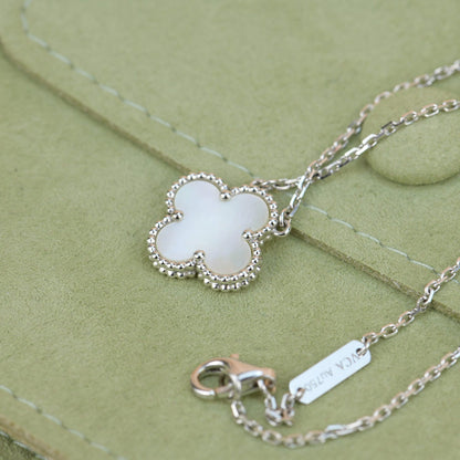 [Royal Top]CLOVER  15MM WHITE MOTHER-OF-PEARL SILVER