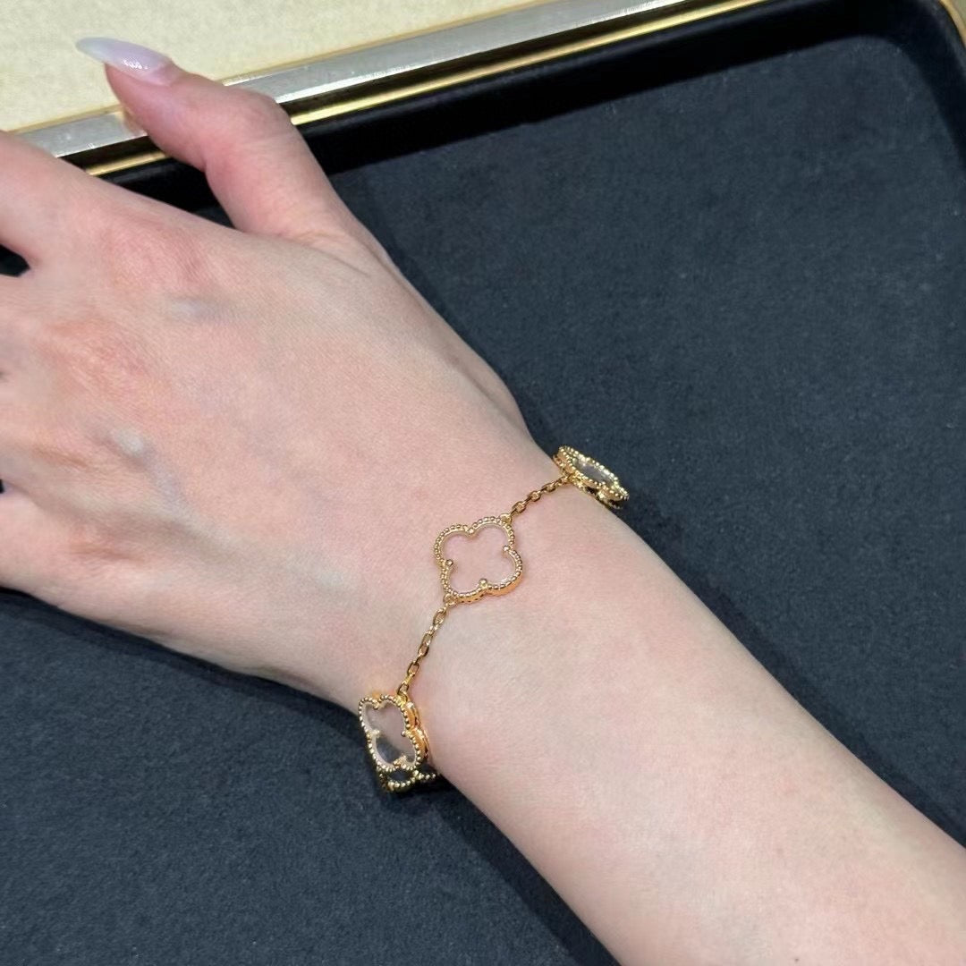 [Royal Top]CLOVER 5 MOTIF ROCK CRYSTAL BRACELET