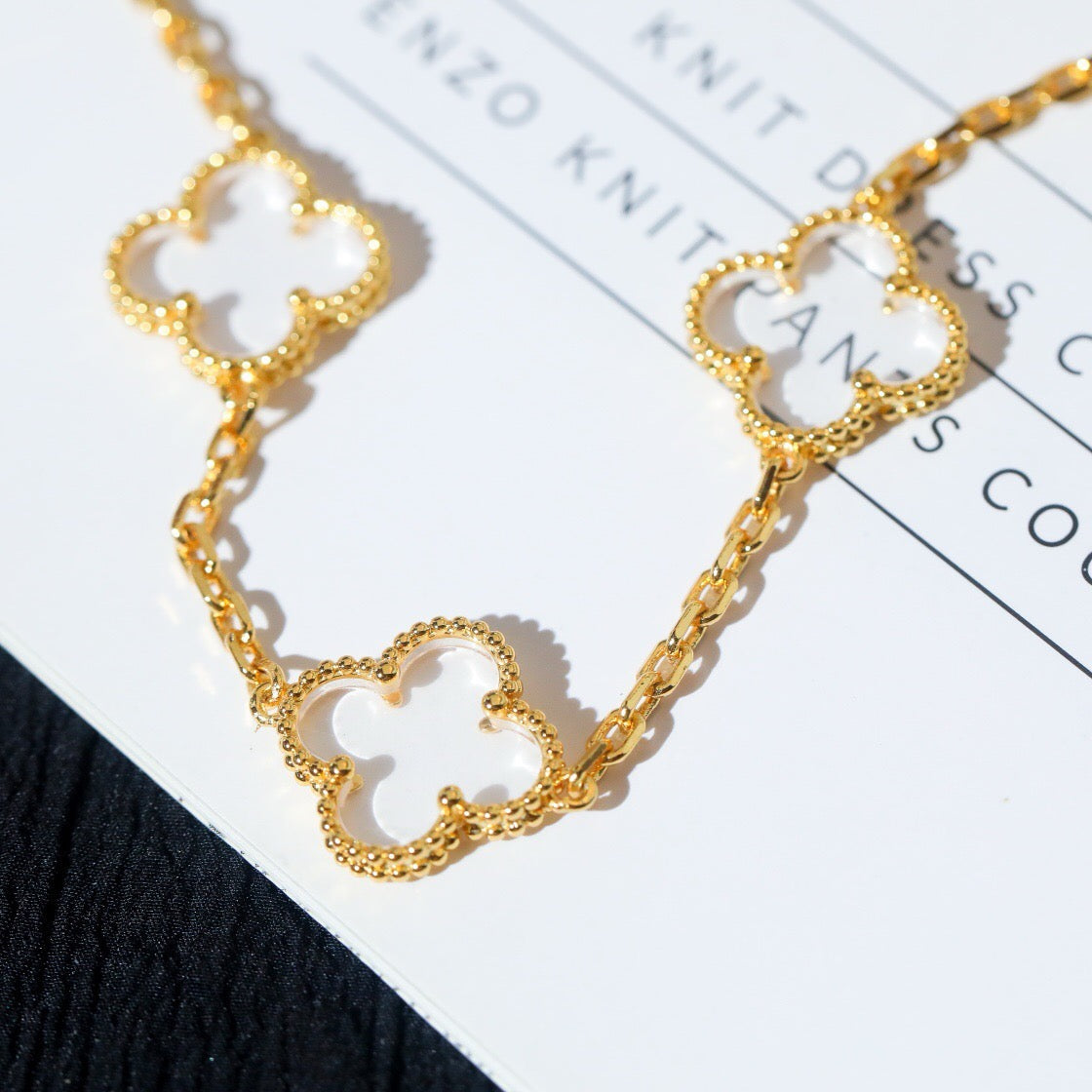 [Royal Top]CLOVER 5 MOTIF ROCK CRYSTAL BRACELET