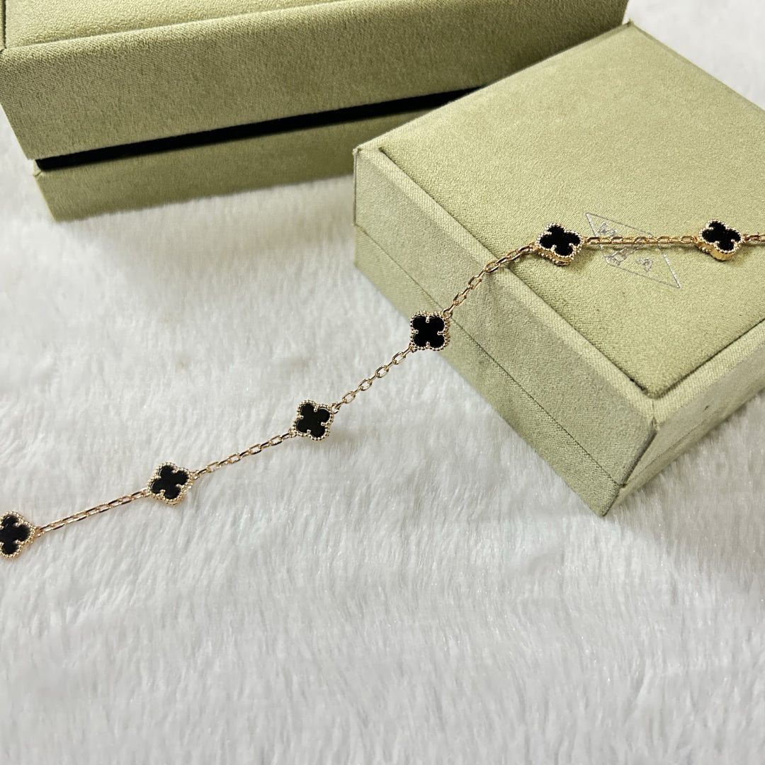 [Royal Top]CLOVER 6 MOTIF  ONYXS BRACELET