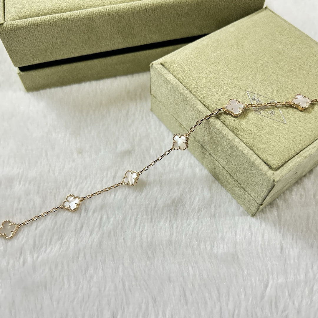 [Royal Top]CLOVER 6 MOTIF WHITE MOP BRACELET