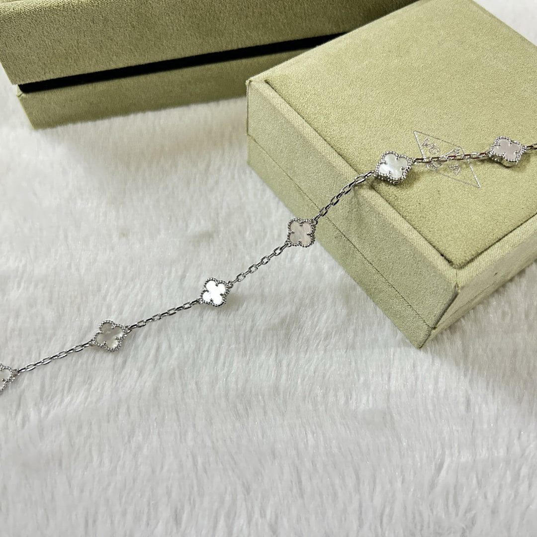 [Royal Top]CLOVER 6 MOTIF WHITE MOP BRACELET