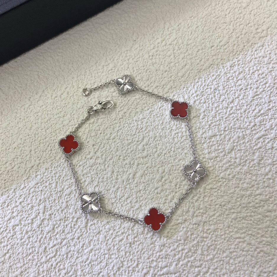 [Royal Top]CLOVER 6 MOTIF RED AGATE LASER BRACELET