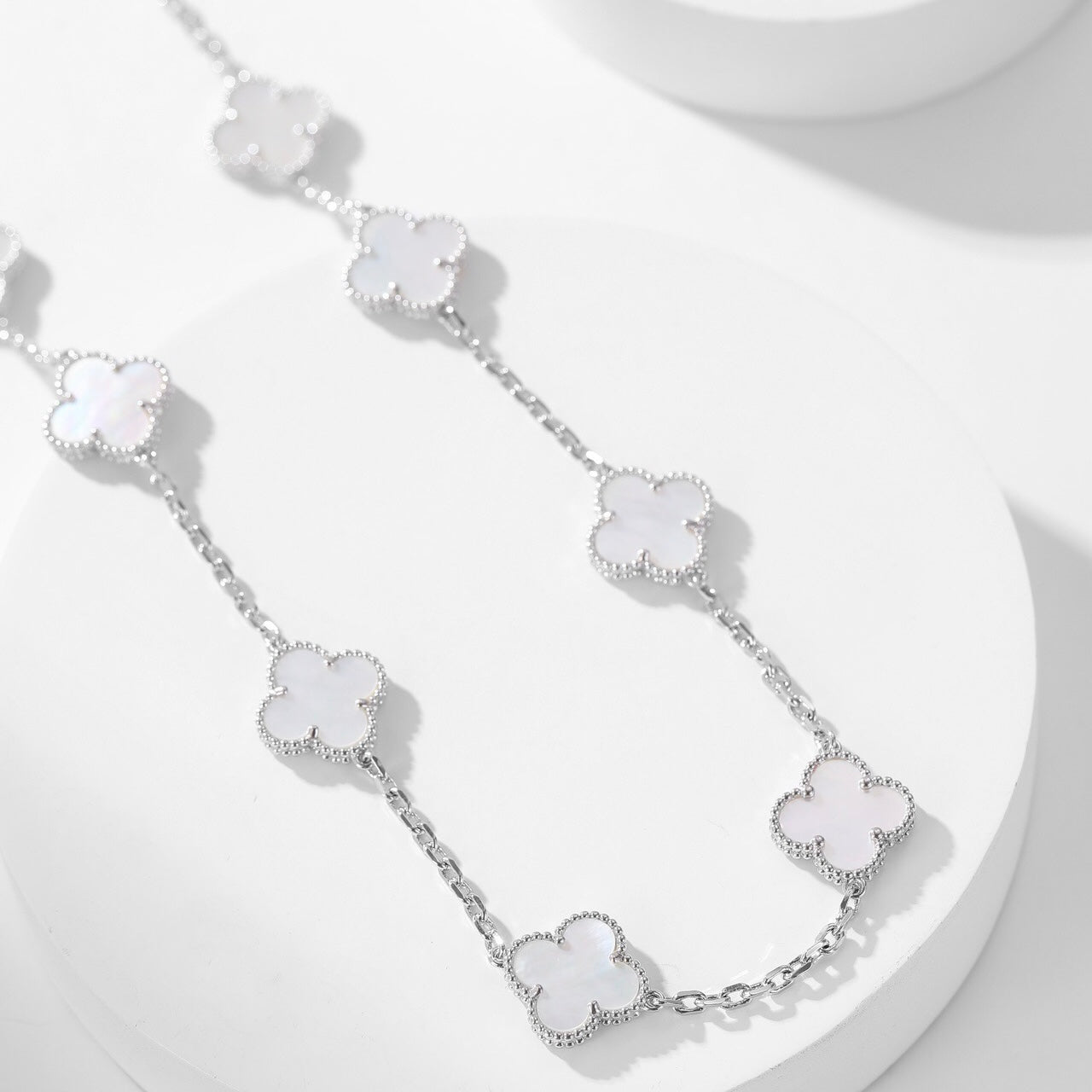 [Royal Top]CLOVER 10 MOTIFS WHITE MOTHER OF PEARL NECKLACE