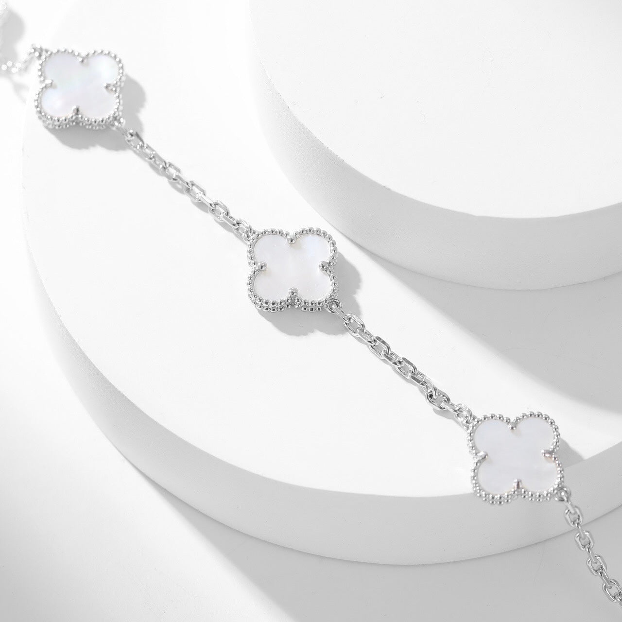 [Royal Top]CLOVER 10 MOTIFS WHITE MOTHER OF PEARL NECKLACE