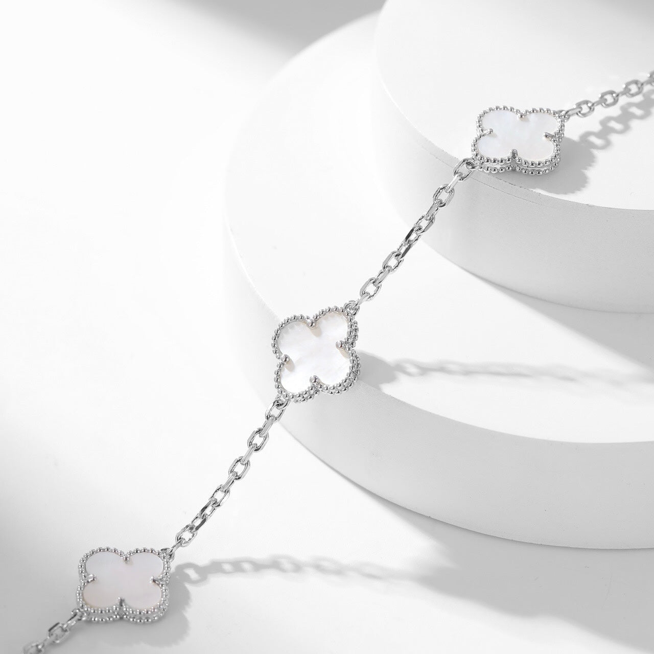 [Royal Top]CLOVER 10 MOTIFS WHITE MOTHER OF PEARL NECKLACE