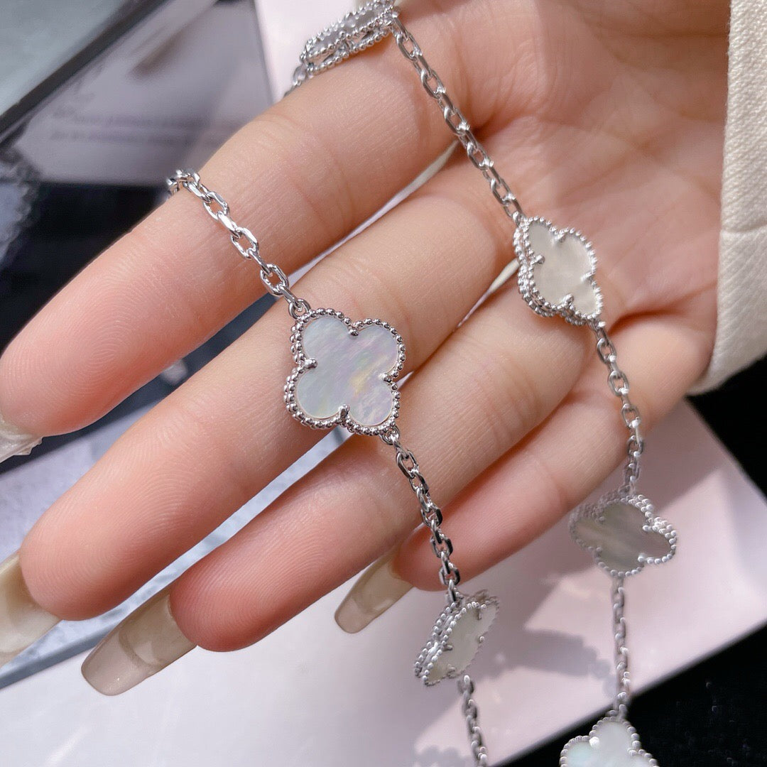 [Royal Top]CLOVER 10 MOTIFS WHITE MOTHER OF PEARL NECKLACE