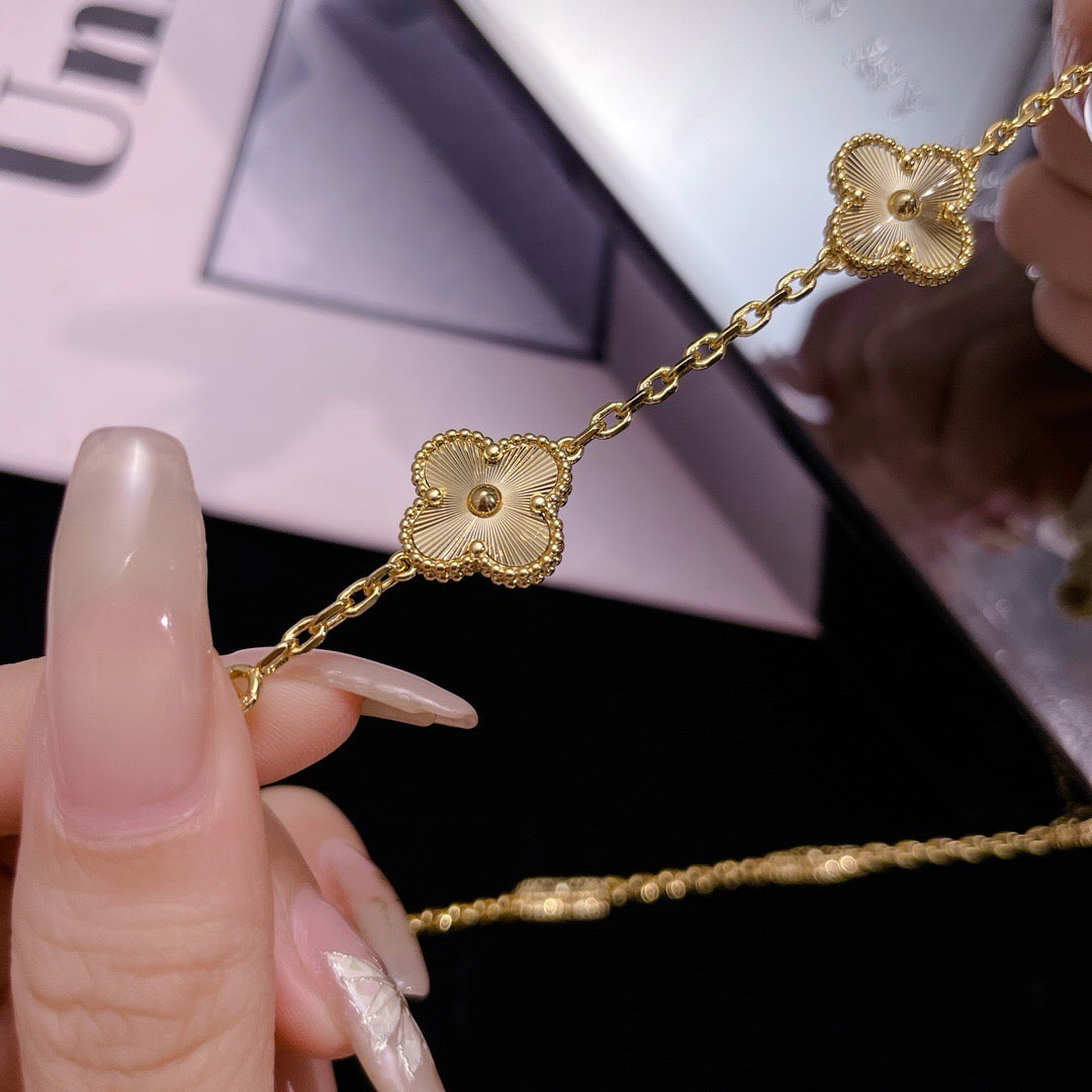 [Royal Top]CLOVER 10 MOTIFS LASER NECKLACE