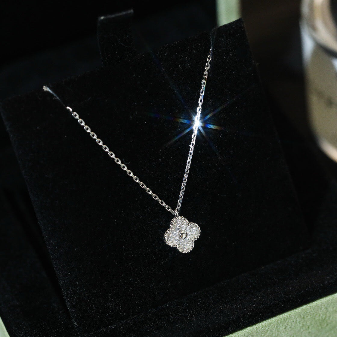 [Royal Top]CLOVER MINI 9.5MM PENDANT DIAMOND NECKLACE