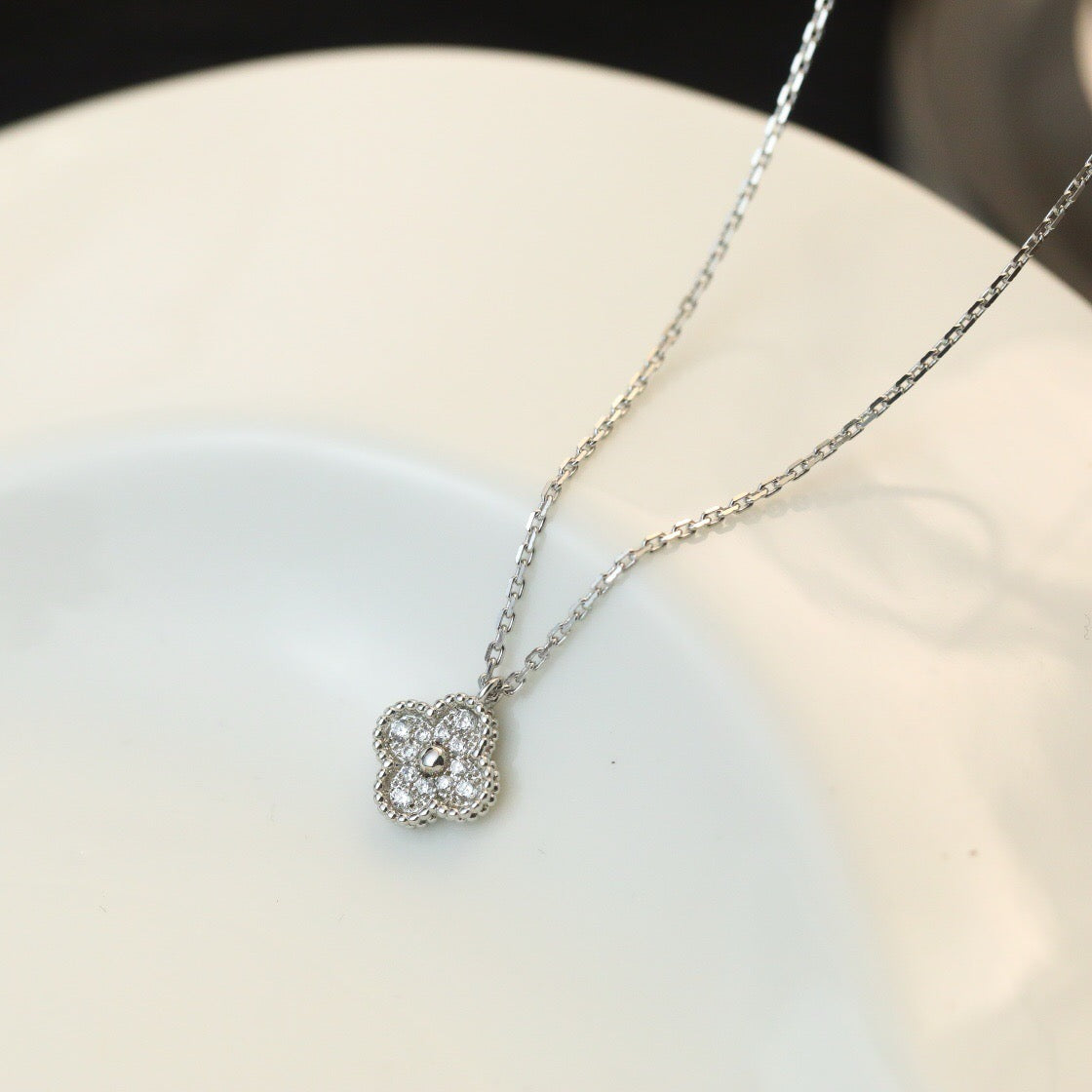 [Royal Top]CLOVER MINI 9.5MM PENDANT DIAMOND NECKLACE