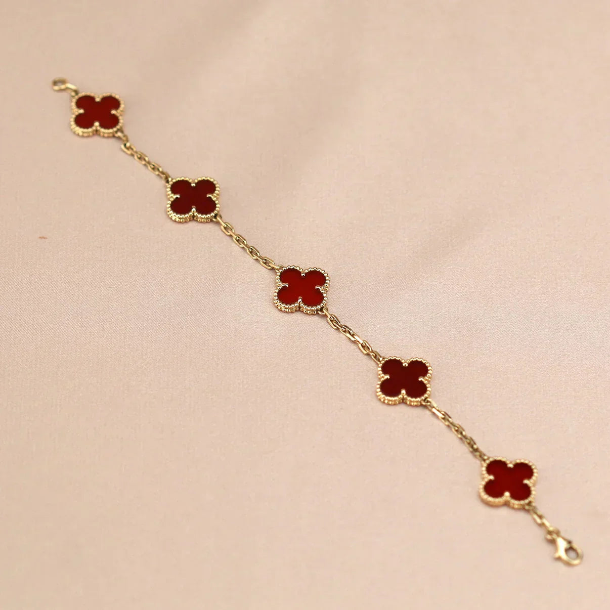 [Royal Top] CLOVER 5 MOTIF RED CORNELIAN BRACELET COLLECTION