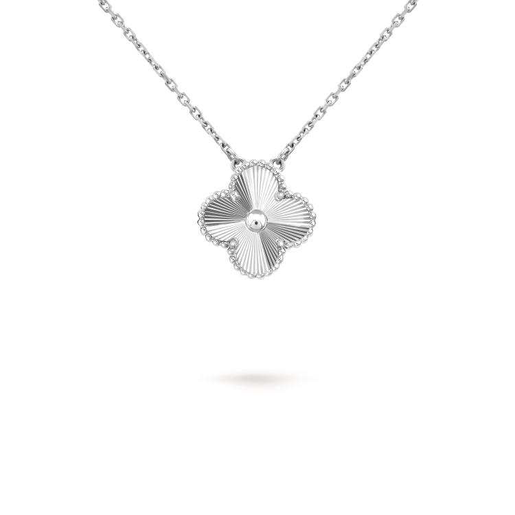 [Royal Top]CLOVER 15MM LASER NECKLACE SILVER