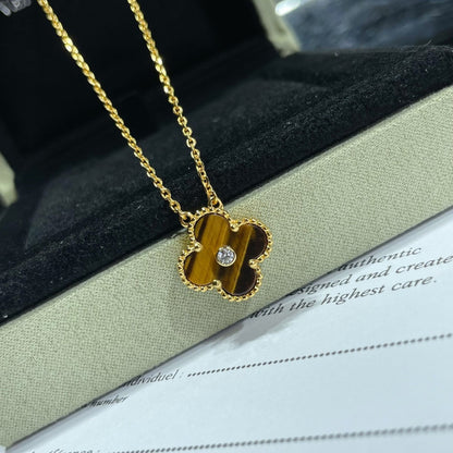 [Royal Top]CLOVER 15MM DIAMOND AND YELLOW TIGER'S EYE AGATE necklace