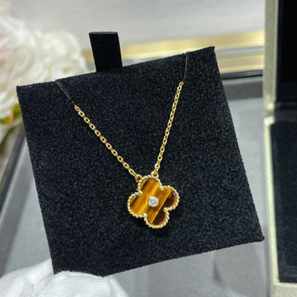 [Royal Top]CLOVER 15MM DIAMOND AND YELLOW TIGER'S EYE AGATE necklace