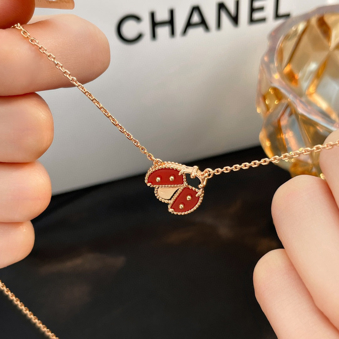 [Royal Top]LUCKY  CARNELIANS LADYBUG NECKLACE
