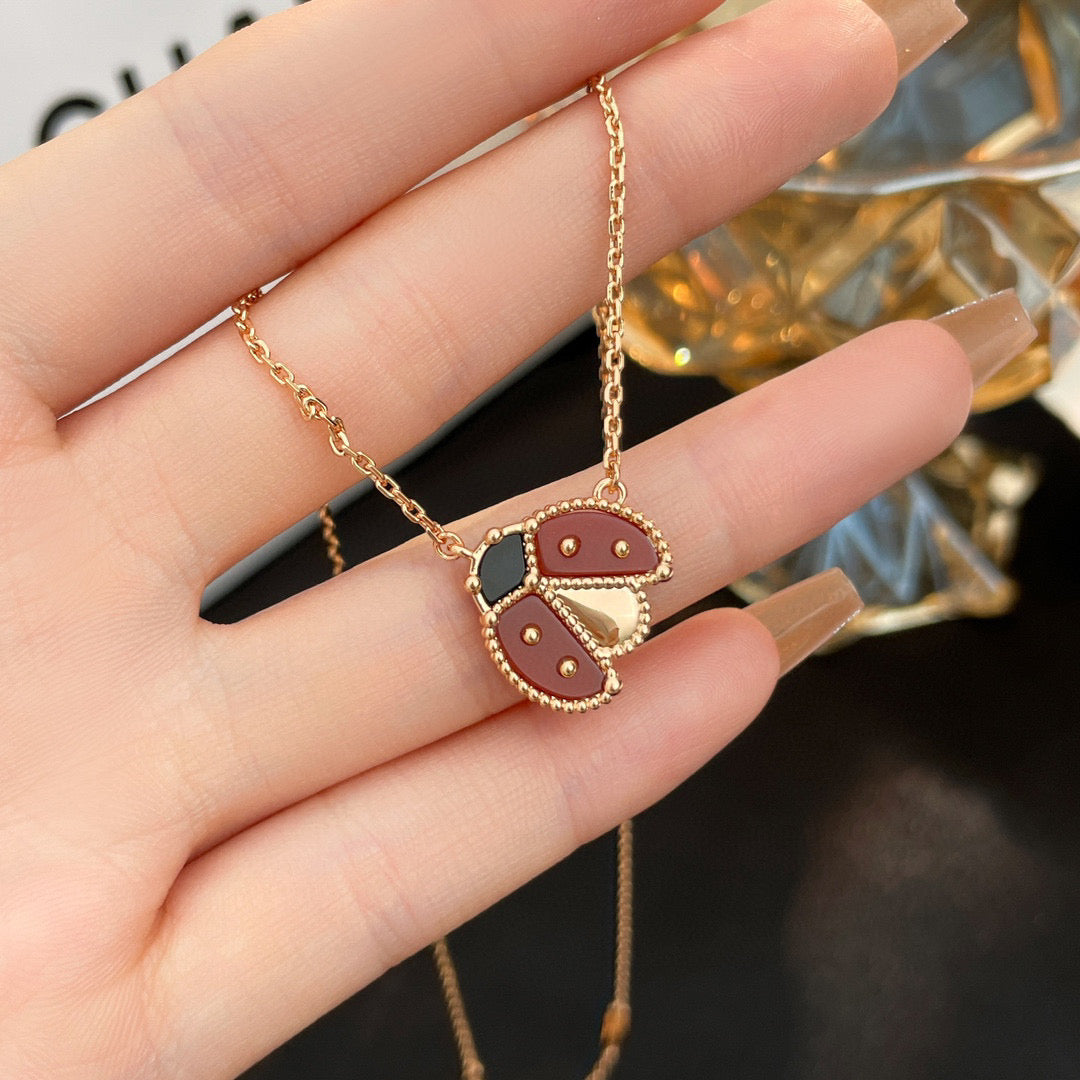 [Royal Top]LUCKY  CARNELIANS LADYBUG NECKLACE