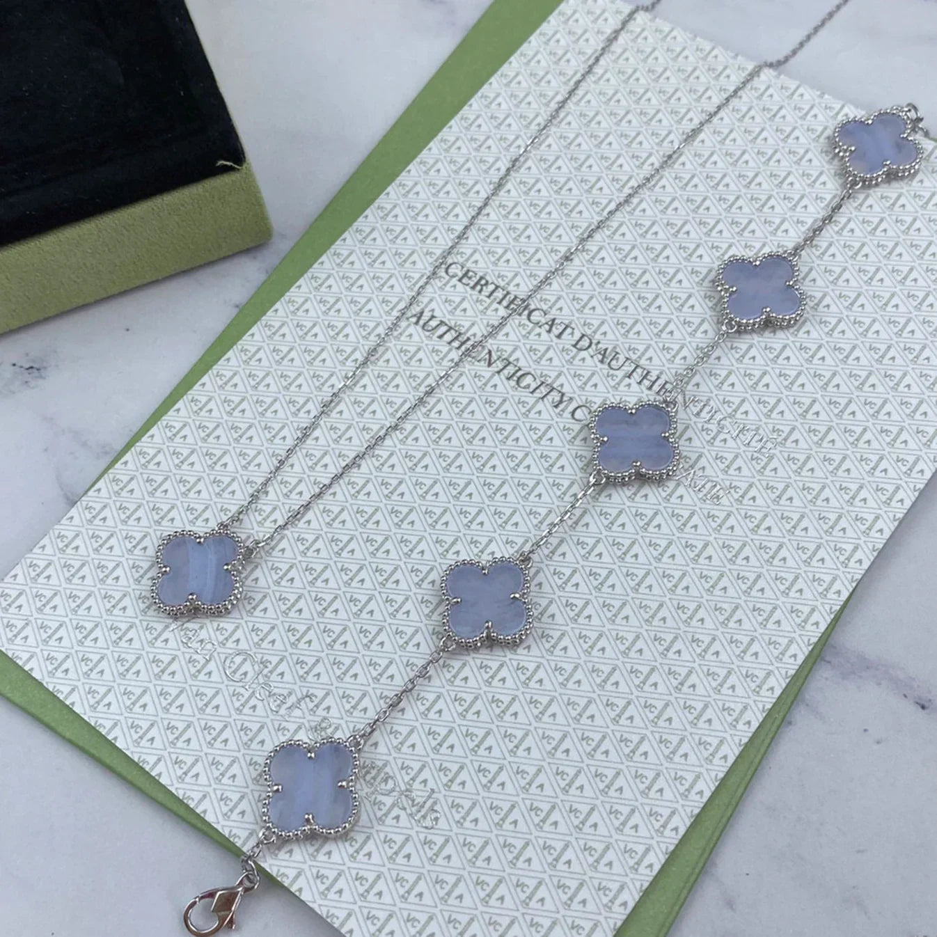 [Royal Top] CLOVER 5 MOTIF PURPLE CHALCEDONY BRACELET COLLECTION