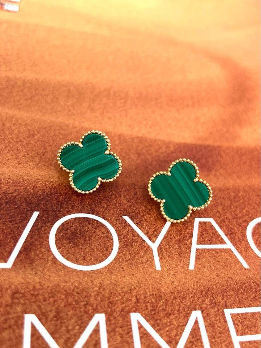 [Royal Top] CLOVER LARGE (20mm) 1 MOTIFS GREENER MOP STUD EARRINGS