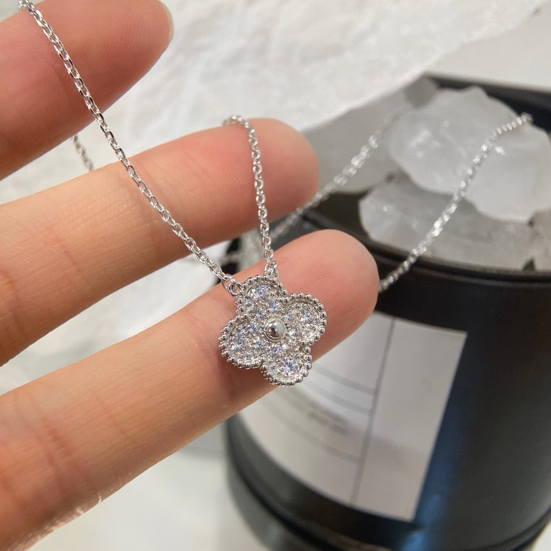 [Royal Top]CLOVER 15MM DIAMOND SINGLE FLOWER NECKLACE