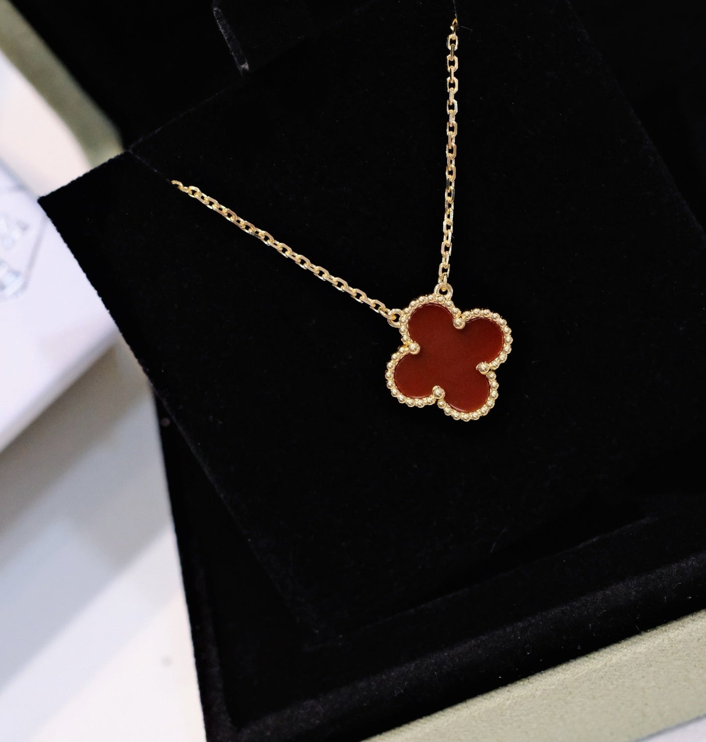 [Royal Top]CLOVER 15MM CARNELIAN SINGLE FLOWER NECKLACE