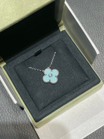 [Royal Top]CLOVER 1 DIAMOND LIGHT BLUE SILVER NECKLACE