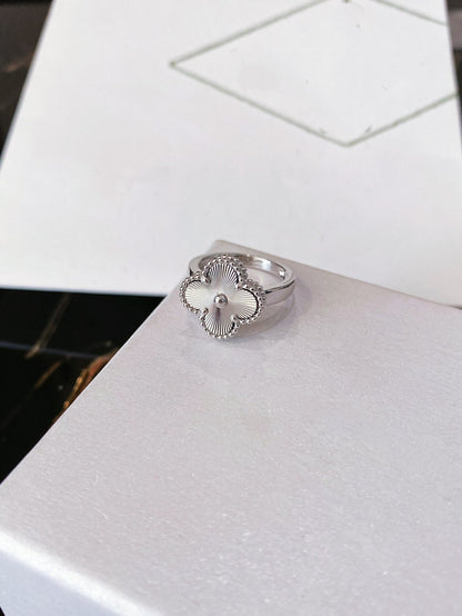 [Royal Top]CLOVER SILVER RING