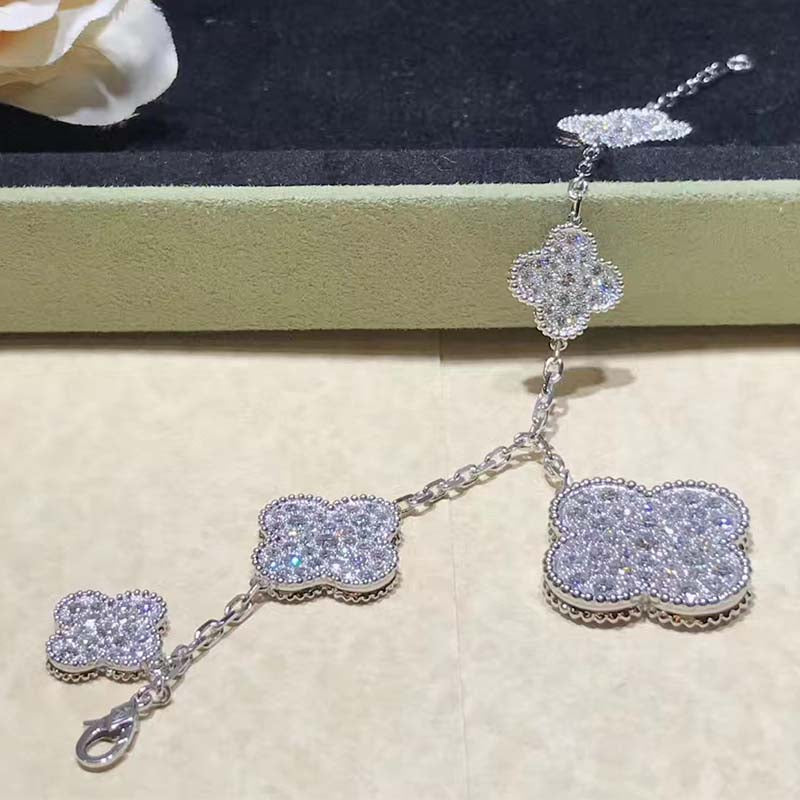 [Royal Top]CLOVER 6 MOTIFS SILVER DIAMOND BRACELET