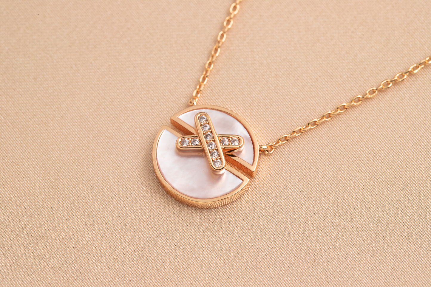 [Royal Top]JEUX DE PINK GOLD DIAMOND NECKLACE